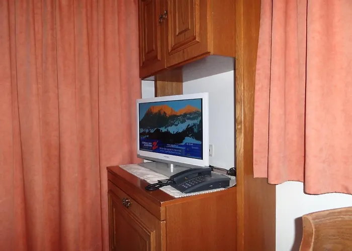 Loisachpromenade 埃尔瓦尔德