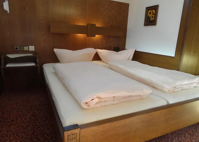 Loisachpromenade * 埃尔瓦尔德