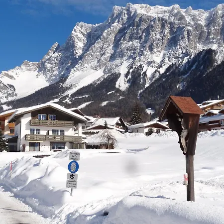 Loisachpromenade Apartment *